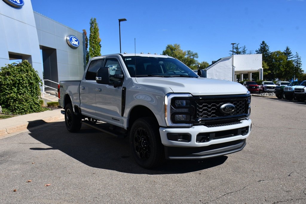 New 2026 Ford F350 4x4 Crew Cab Super Duty image 9