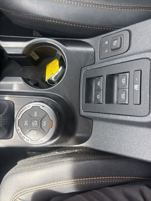 Used 2022 Ford Bronco Badlands image 29