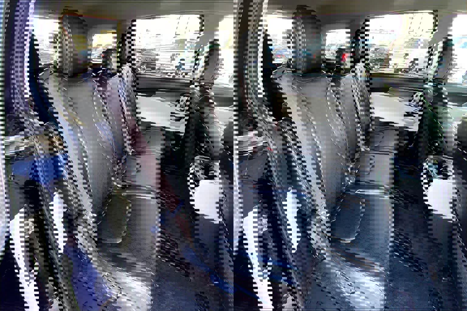 Used 2022 Kia Carnival LX image 19