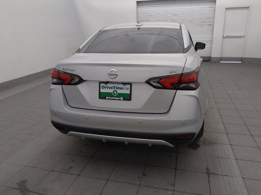 Used 2022 Nissan Versa SV FWD image 7