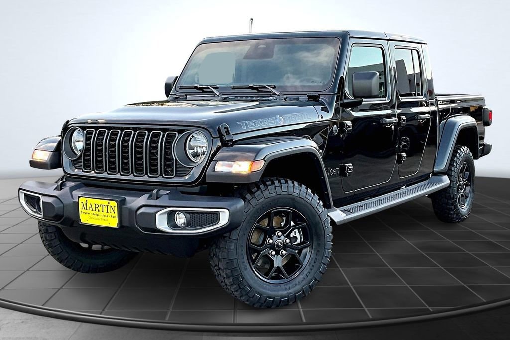 New 2026 Jeep Gladiator Sport image 2