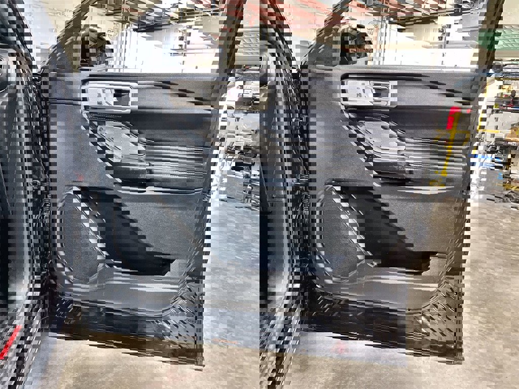 Used 2020 Ford Explorer ST w/ Premium Technology Package image 31