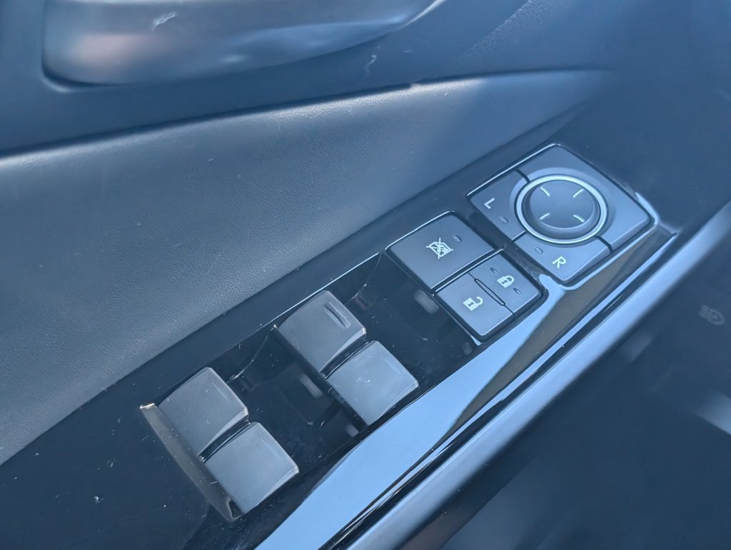 Used 2025 Lexus IS 350 F Sport w/ Accessory Package RWD image 14