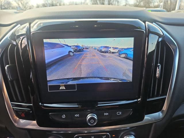Used 2023 Chevrolet Traverse LT image 21
