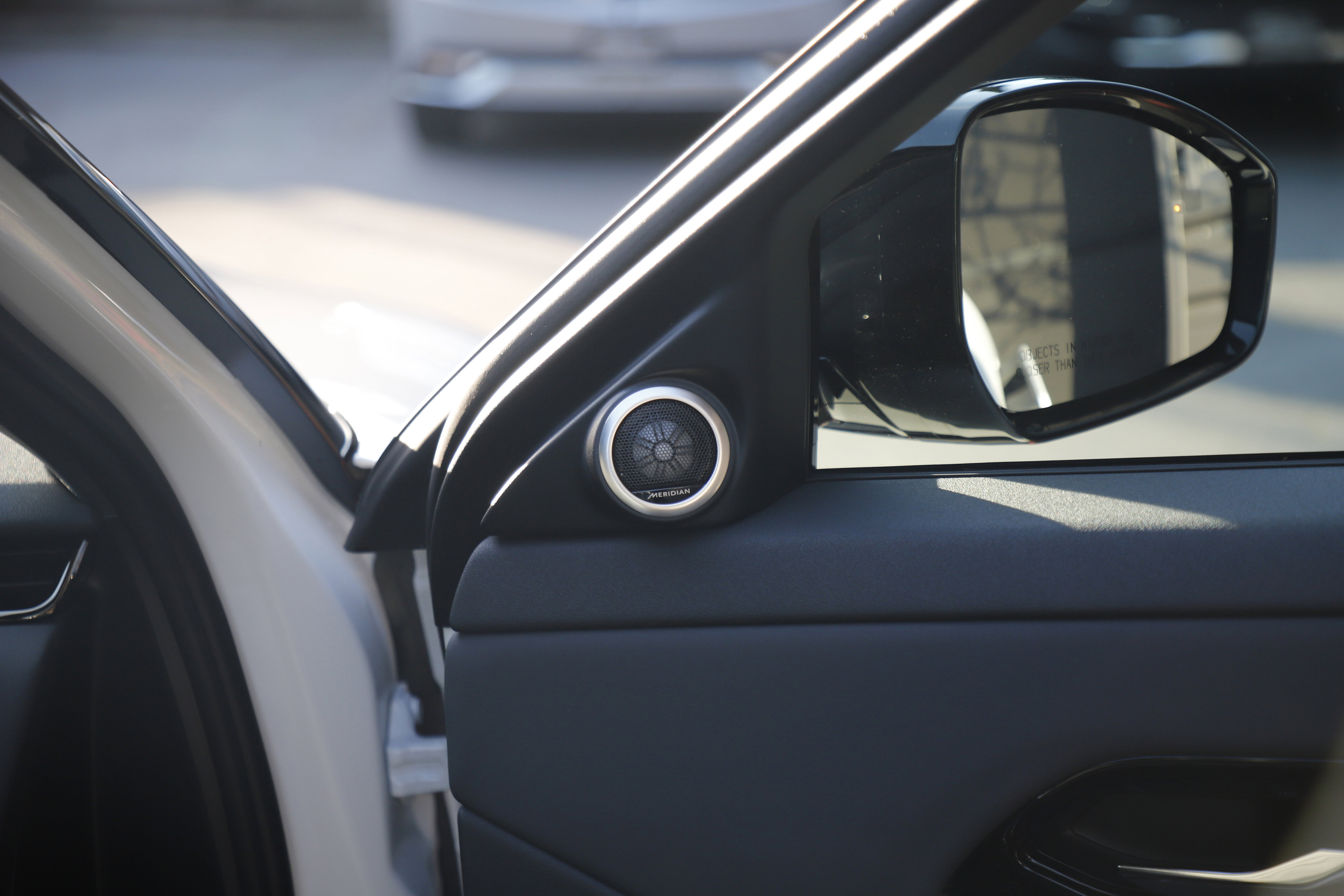 Certified 2025 Land Rover Range Rover Evoque S image 10