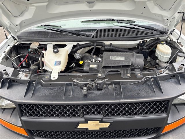 Used 2012 Chevrolet Express 3500 image 33