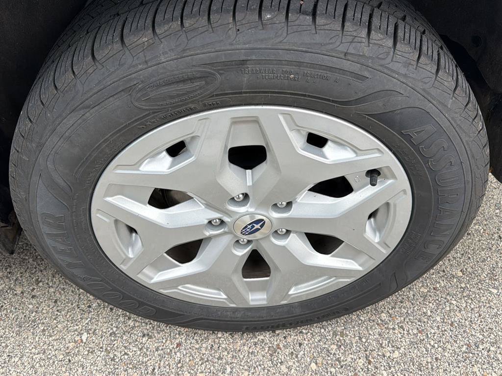 Used 2022 Subaru Forester AWD/4WD image 9