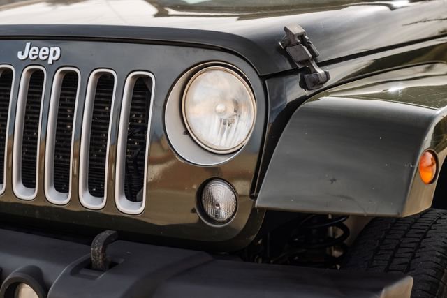 Used 2016 Jeep Wrangler Unlimited Sahara w/ Max Tow Package image 39