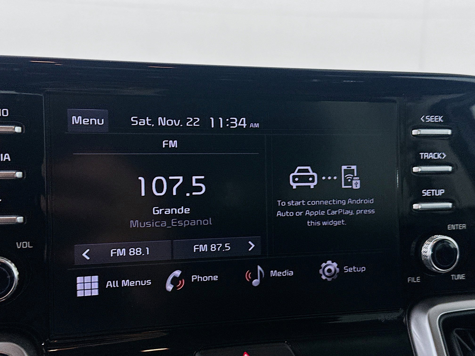 Used 2023 Kia Sorento LX image 21