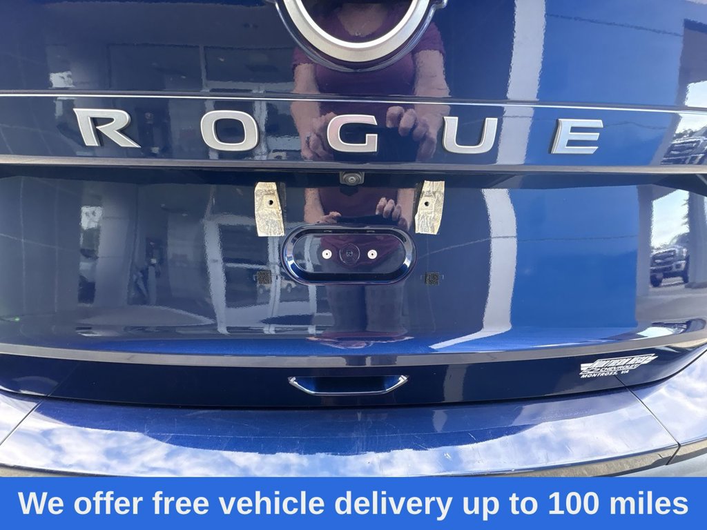 Used 2025 Nissan Rogue SV FWD image 29