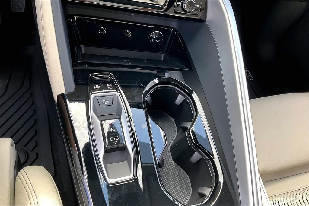 Certified 2025 Audi Q5 Premium Plus image 28