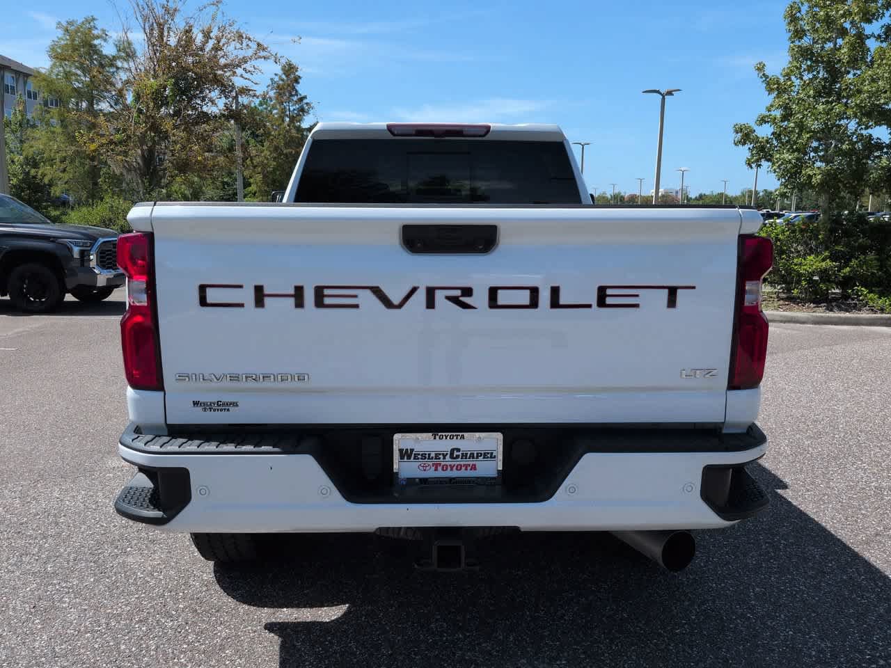 Used 2024 Chevrolet Silverado 2500 LTZ w/ LTZ Plus Package AWD/4WD image 5