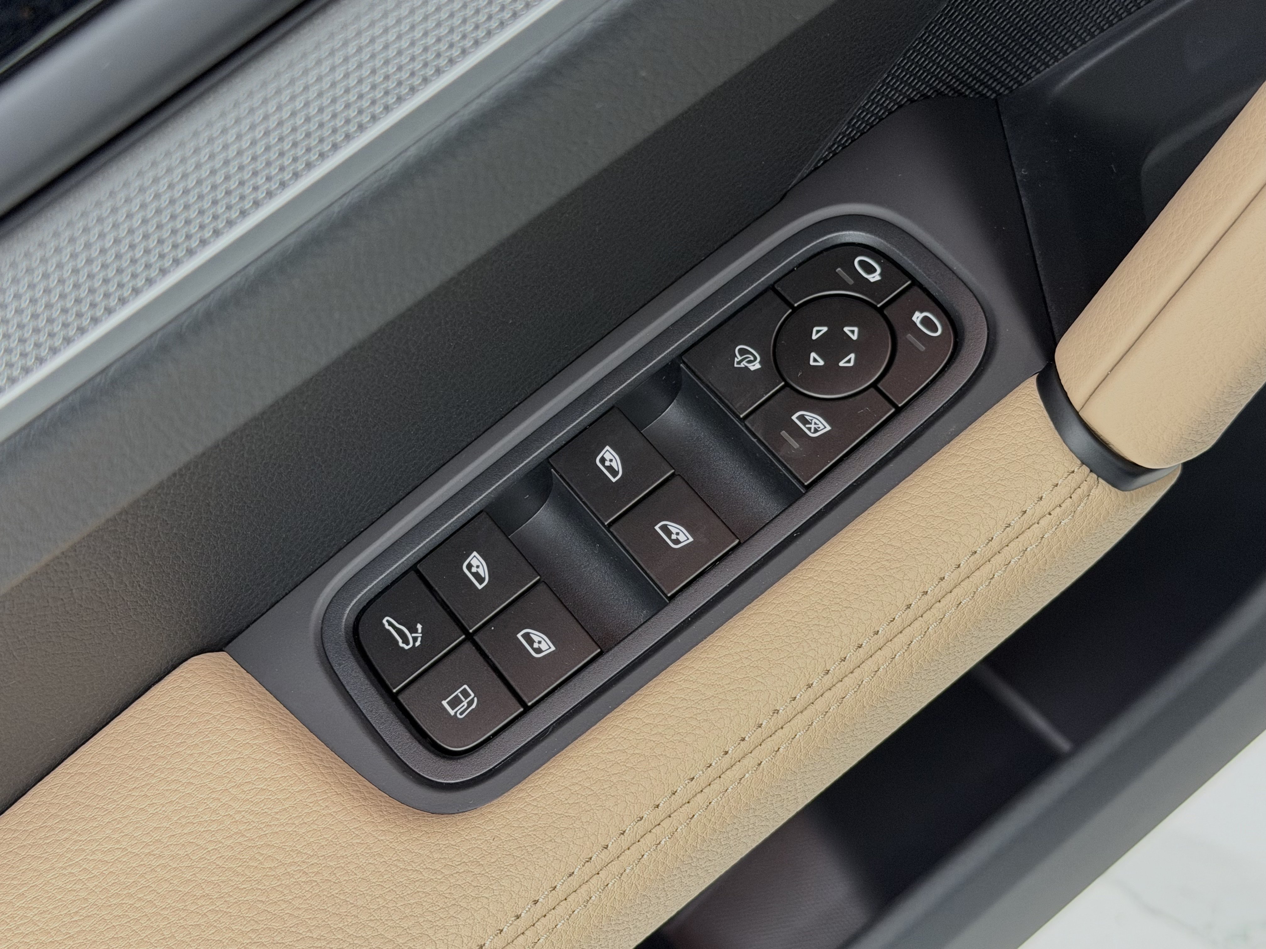 New 2026 Porsche Cayenne E-Hybrid AWD/4WD image 28