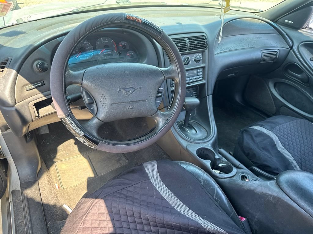 Used 2000 Ford Mustang Coupe RWD image 11