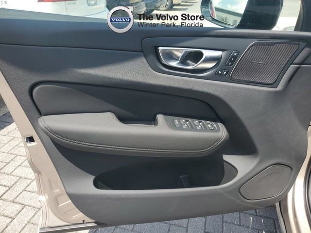 New 2026 Volvo XC60 B5 Ultra w/ Protection Package Premier AWD/4WD image 13