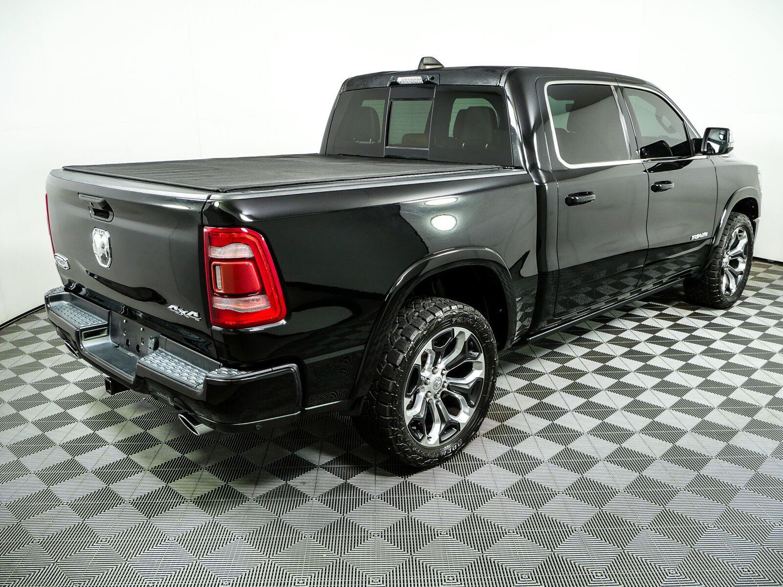 Used 2023 RAM 1500 Limited AWD/4WD image 29