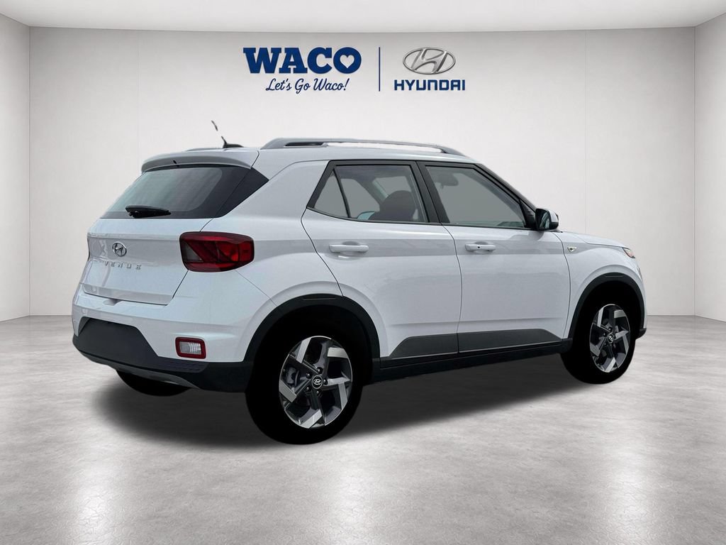 Used 2026 Hyundai Venue SEL FWD image 10