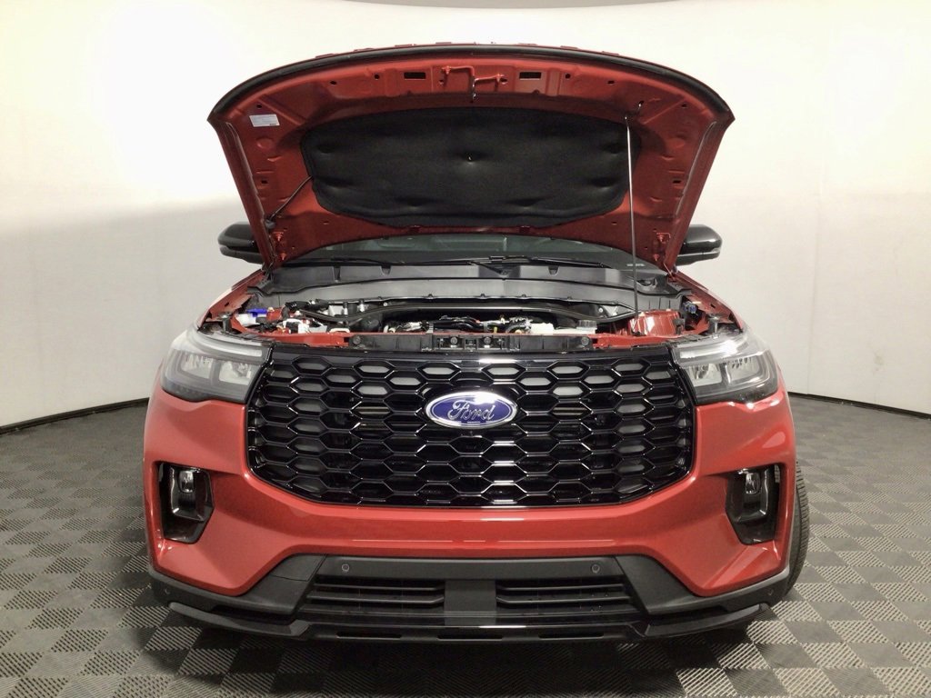 New 2025 Ford Explorer ST-Line w/ Premium Package image 6