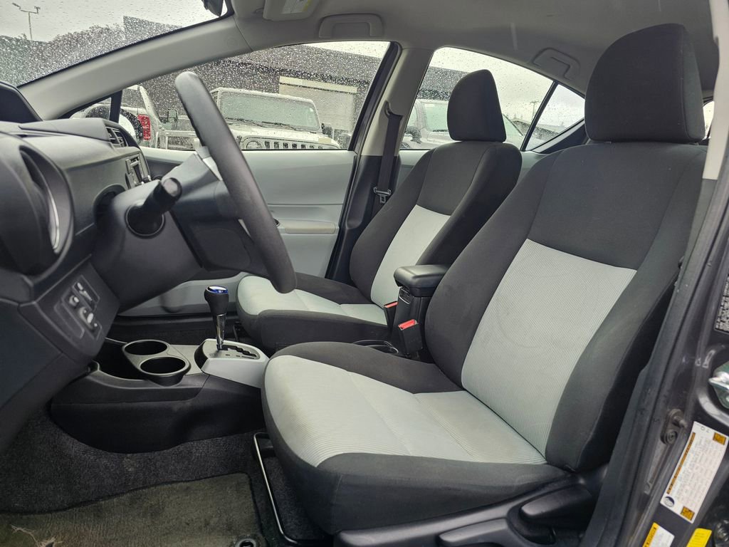 Used 2014 Toyota Prius C Three FWD image 18