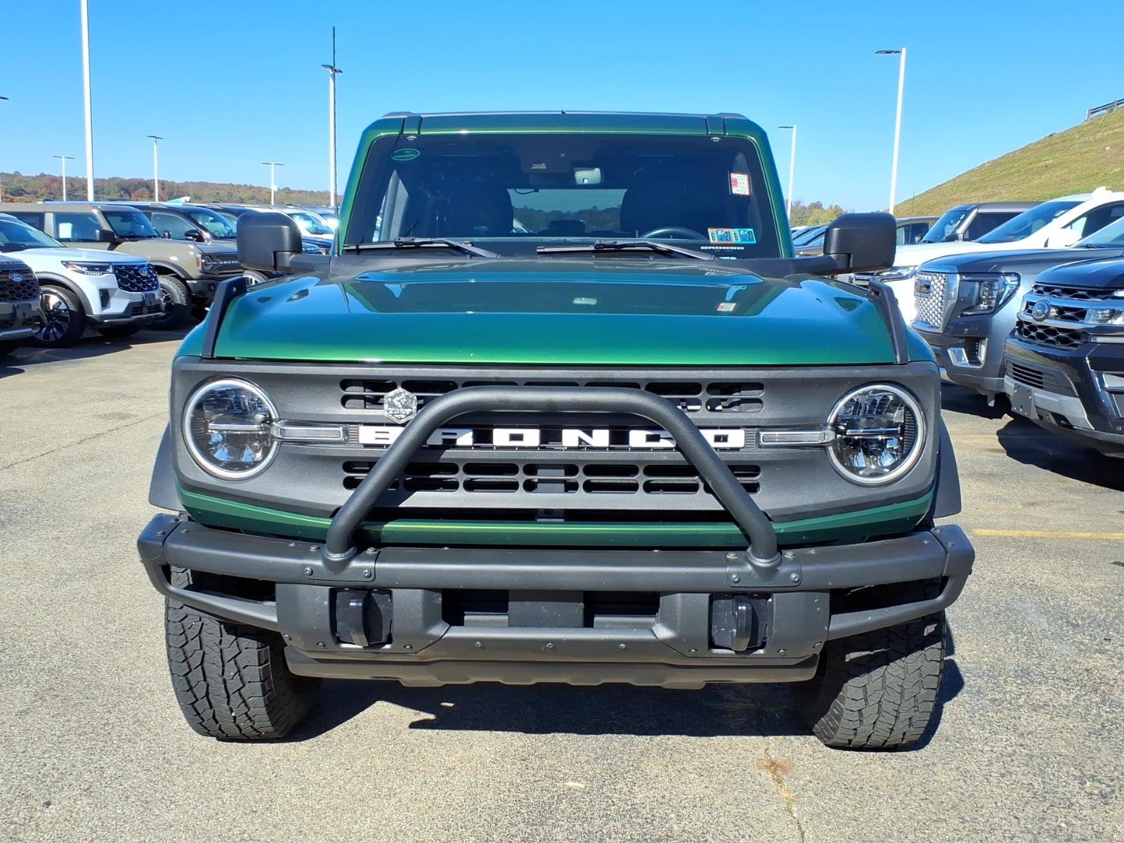 Used 2022 Ford Bronco Black Diamond AWD/4WD image 2