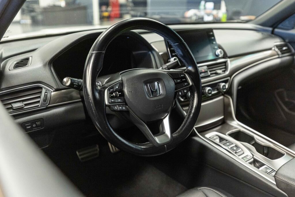 Used 2020 Honda Accord Sport image 11