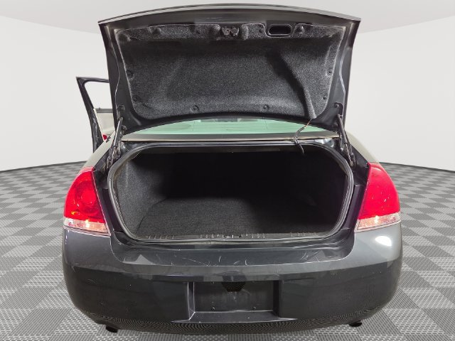 Used 2015 Chevrolet Impala LT FWD image 27