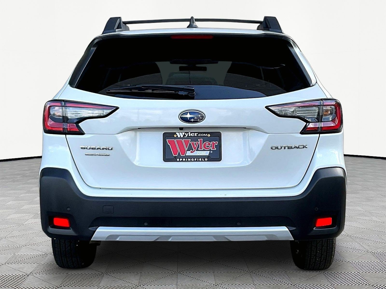 Used 2023 Subaru Outback Limited AWD/4WD image 5