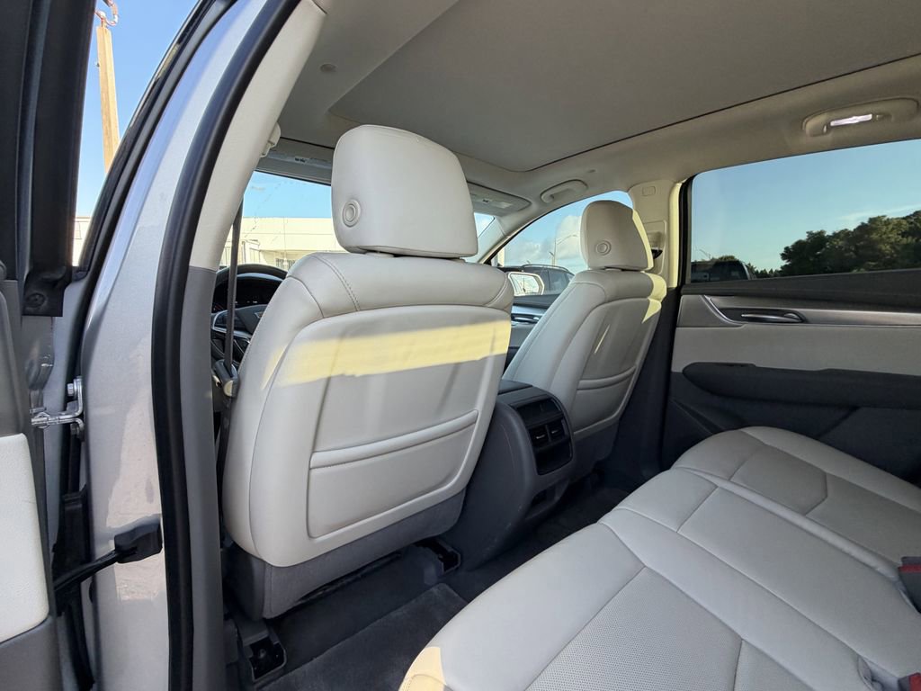 Used 2020 Cadillac XT5 Premium Luxury FWD image 15