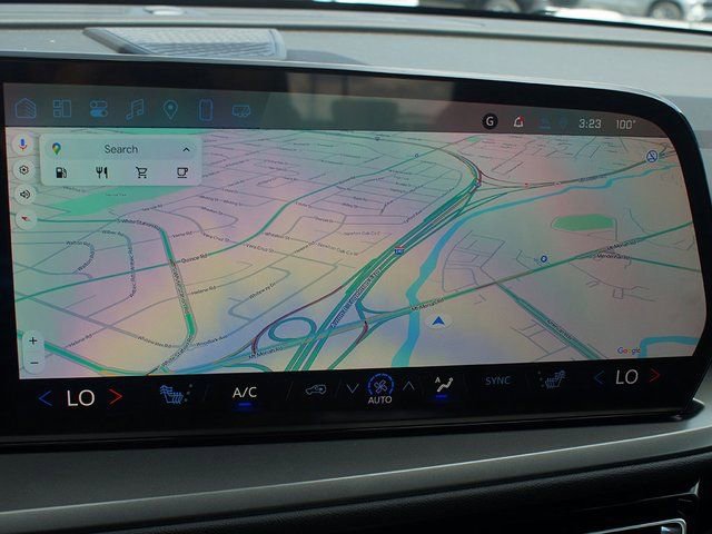 New 2026 Chevrolet Traverse LT w/ Enhanced Driving Package image 4