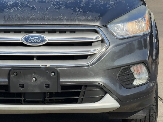 Used 2018 Ford Escape SE w/ Ford Safe & Smart Package AWD/4WD image 8