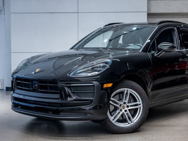 Certified 2025 Porsche Macan image 21