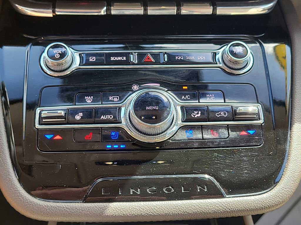 Used 2021 Lincoln Corsair FWD image 24