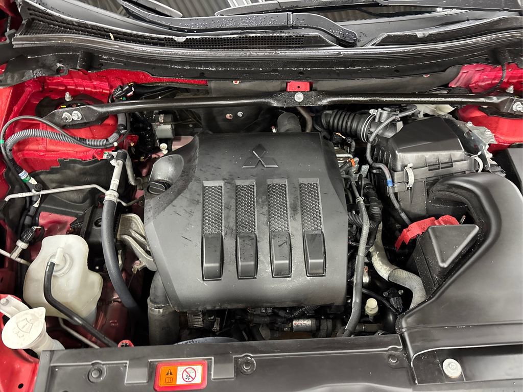 Used 2024 Mitsubishi Eclipse Cross SE image 13