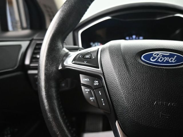 Used 2020 Ford Fusion Titanium AWD/4WD image 14