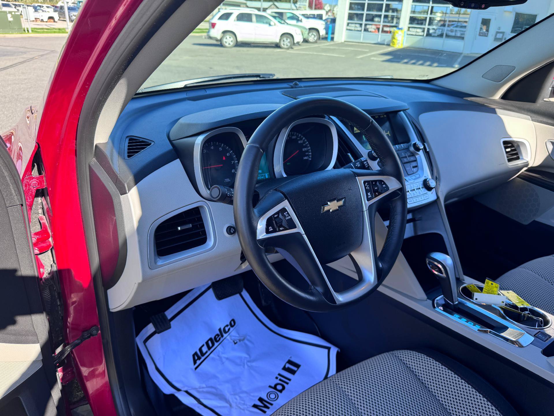 Used 2014 Chevrolet Equinox LT w/ Driver Convenience Package AWD/4WD image 9