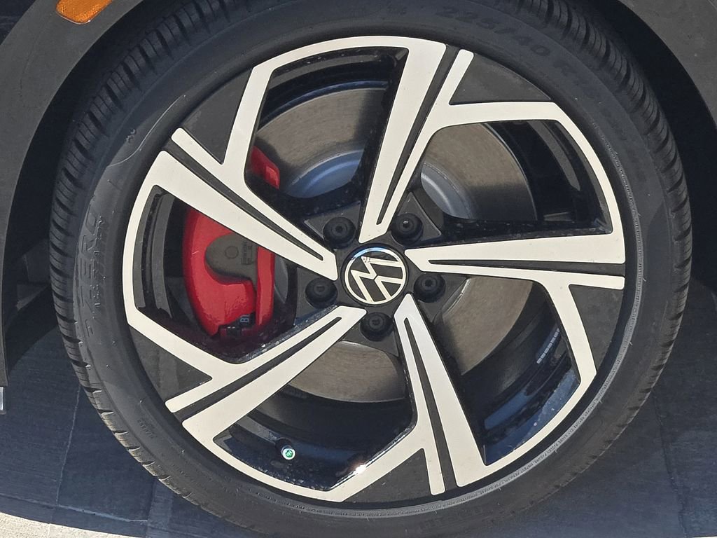 New 2026 Volkswagen GTI SE FWD image 8