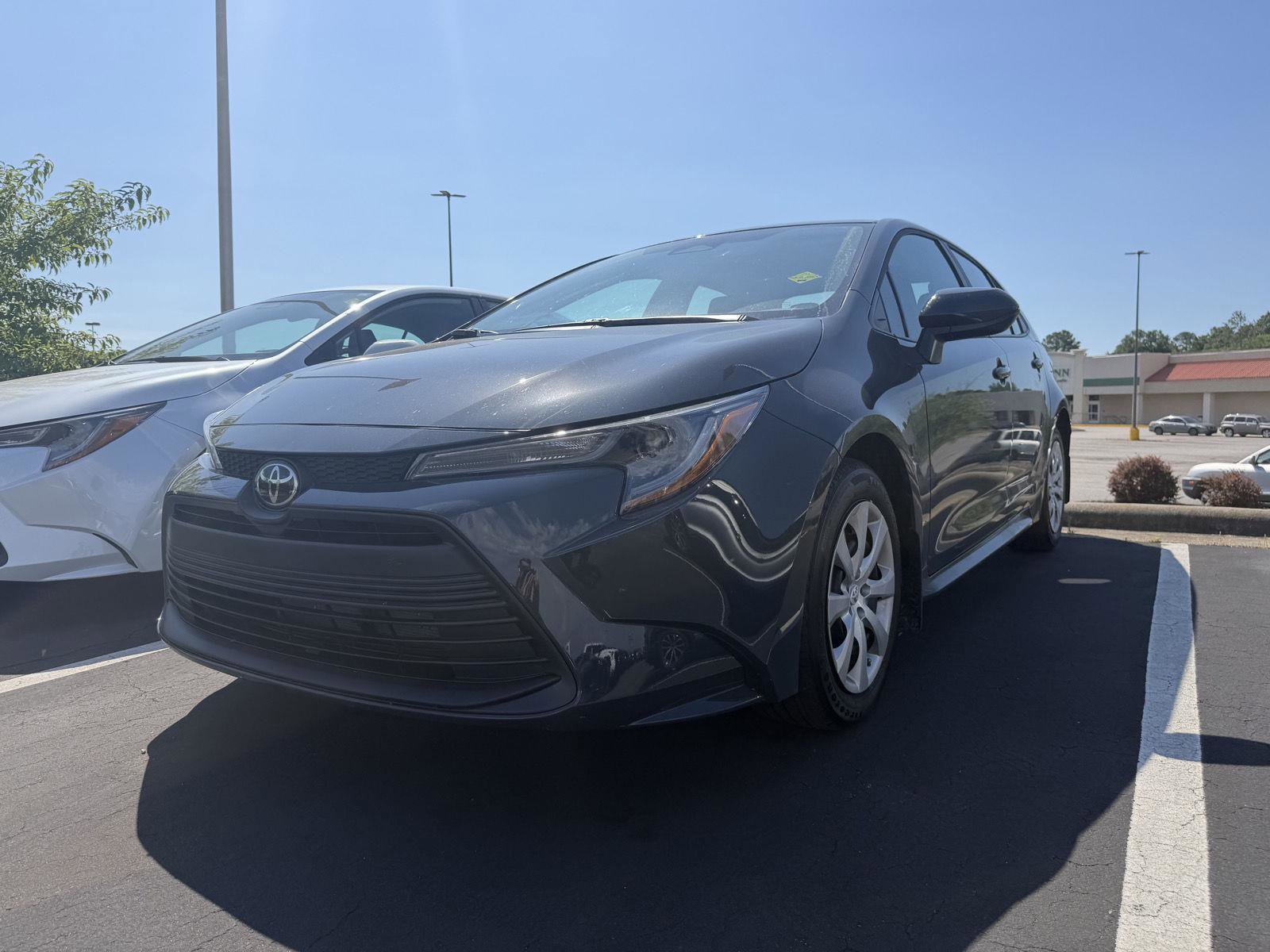Used 2026 Toyota Corolla LE FWD image 14