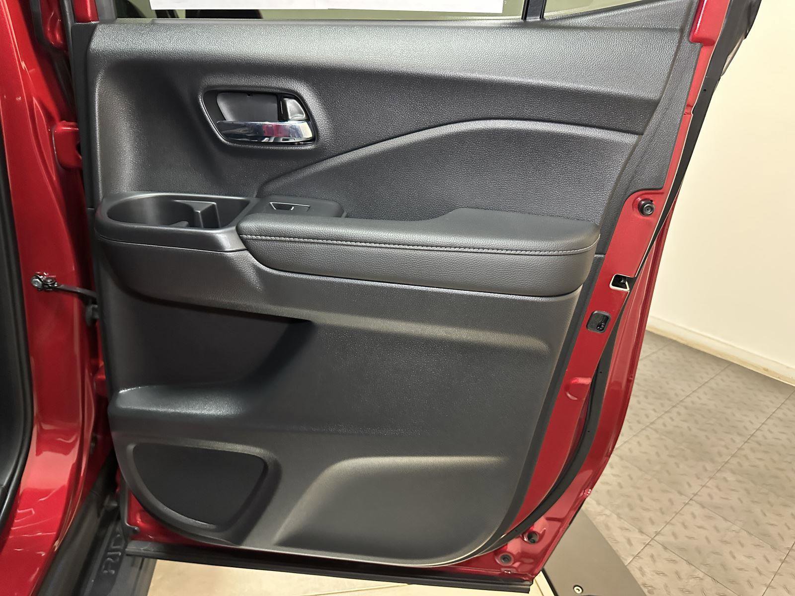 Certified 2024 Honda Ridgeline RTL image 34