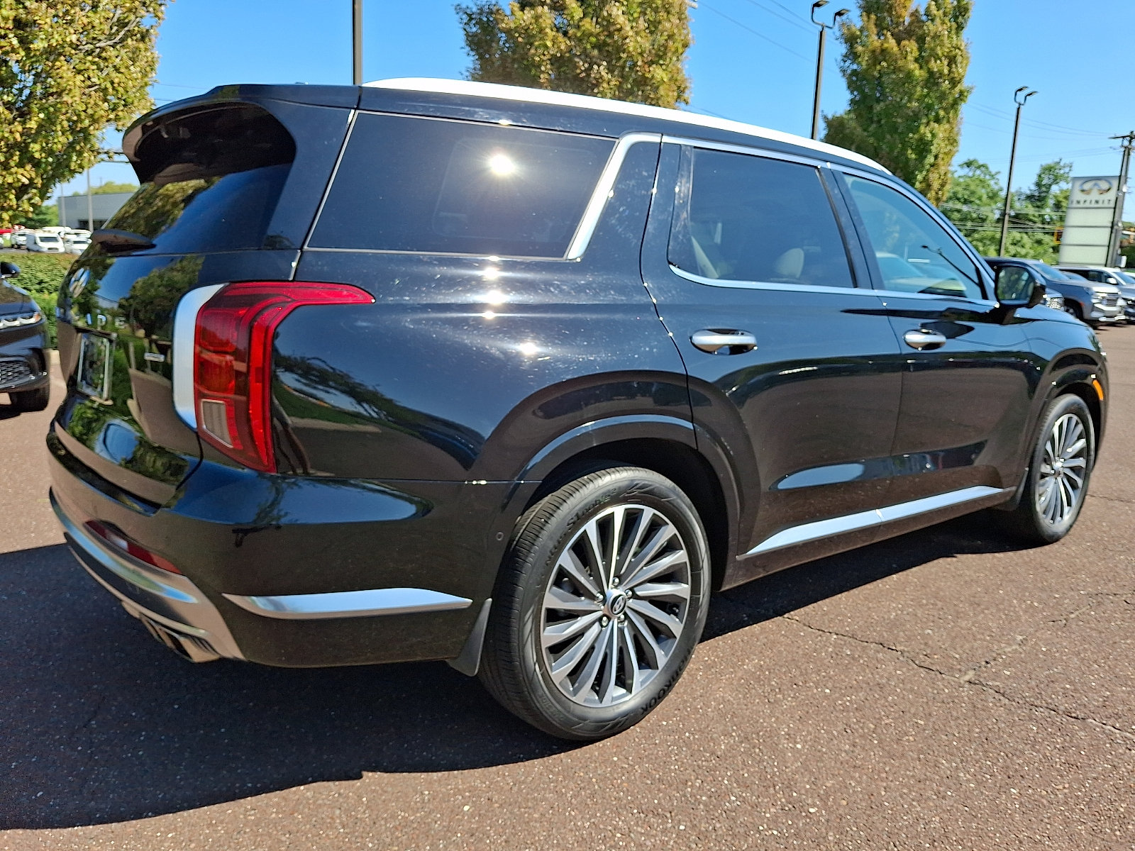 Used 2024 Hyundai Palisade Calligraphy AWD/4WD image 6