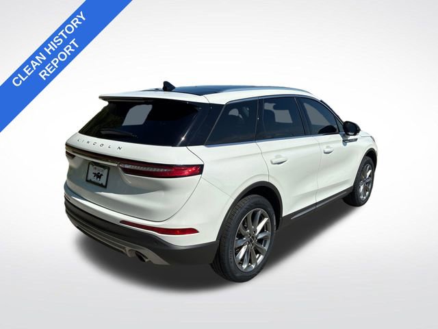 Used 2022 Lincoln Corsair FWD w/ Premium Package image 3