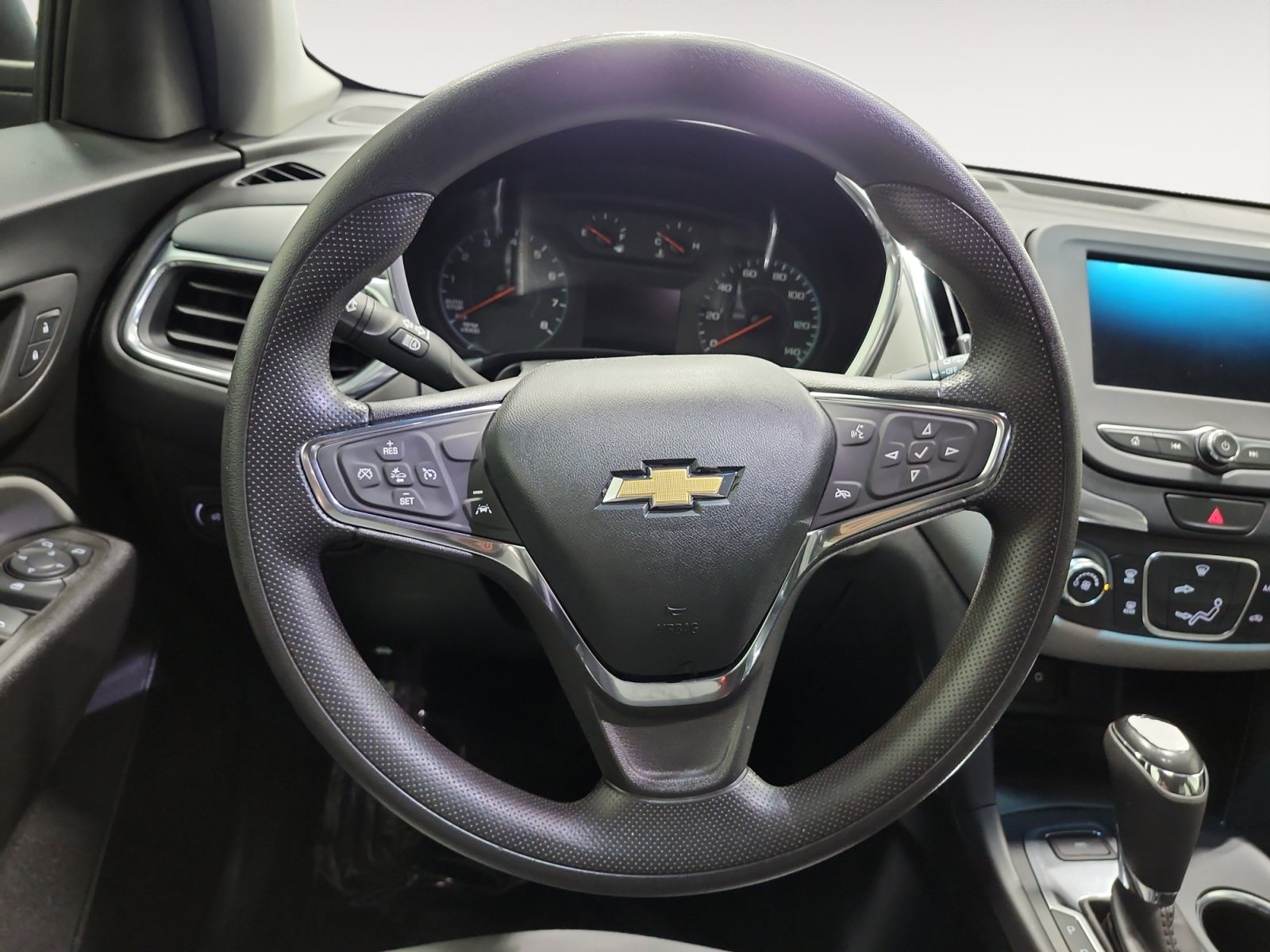 Used 2020 Chevrolet Equinox LS AWD/4WD image 12