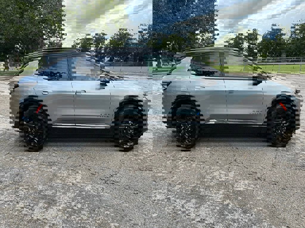 New 2025 Chevrolet Equinox EV RS w/ Convenience Package II image 10