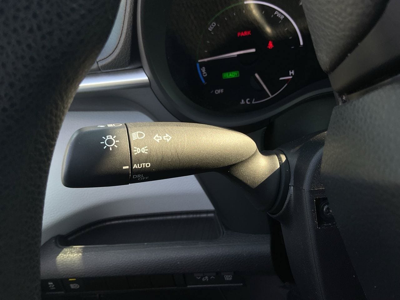 Used 2025 Toyota Sienna LE FWD image 35