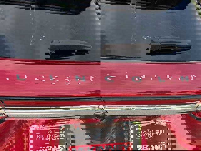 Used 2025 Lincoln Corsair Grand Touring w/ Equipment Group 301A image 7