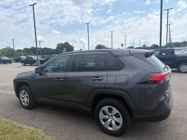 Used 2024 Toyota RAV4 LE AWD/4WD image 12