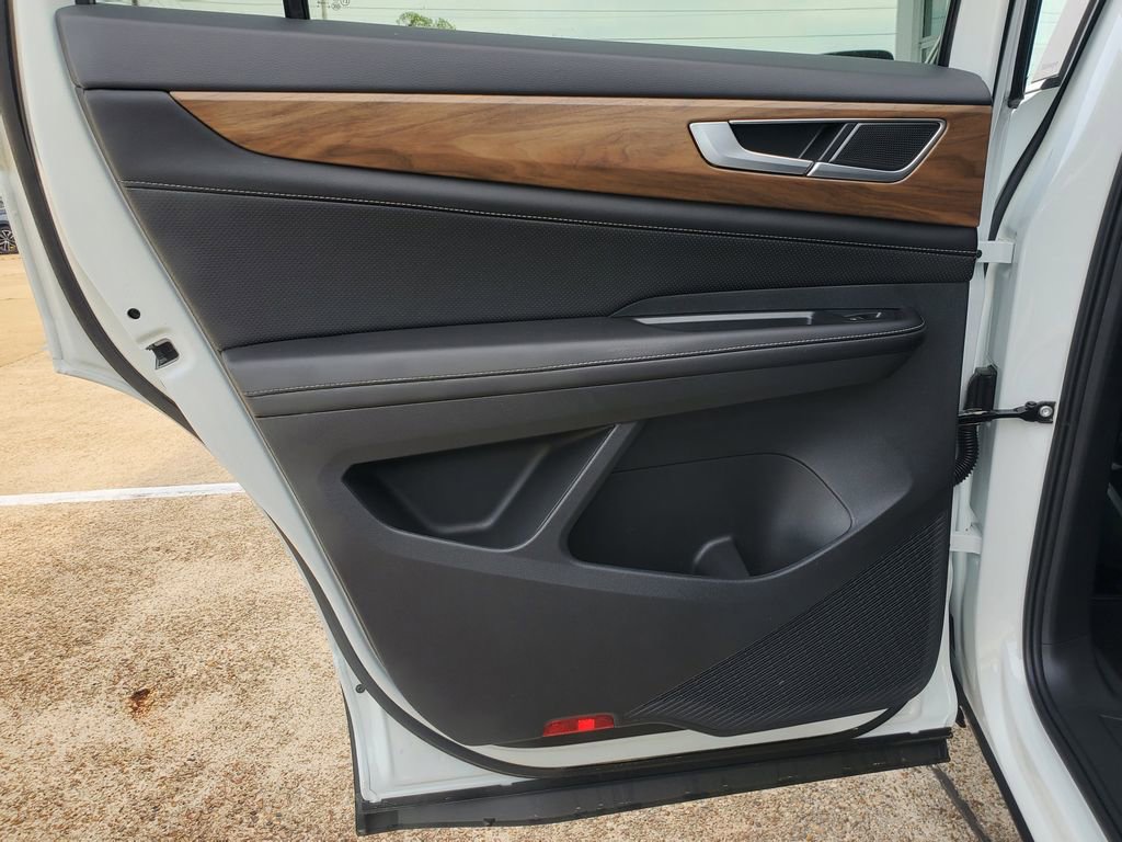 New 2026 Volkswagen Atlas SE image 13