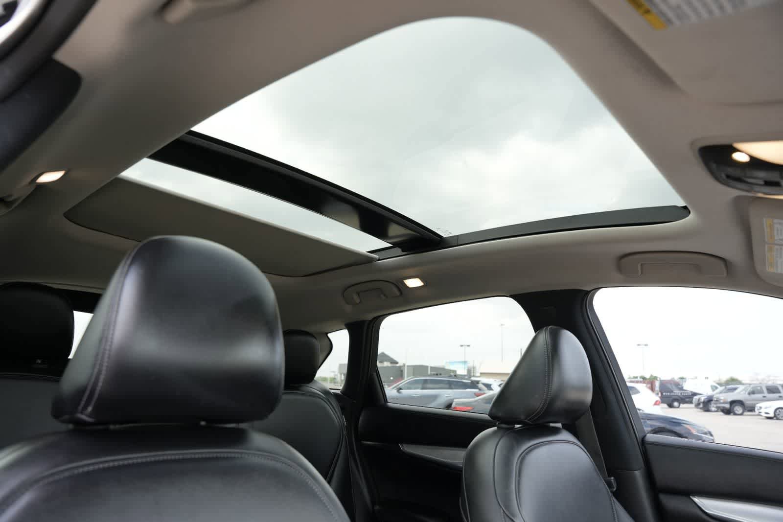 Used 2021 INFINITI QX50 Luxe FWD image 23