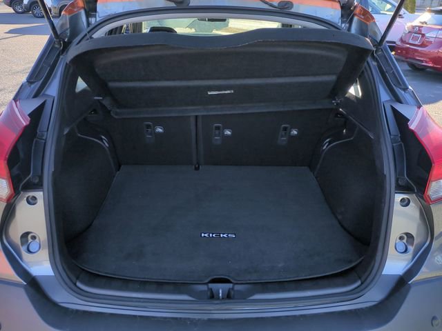 Used 2020 Nissan Kicks SR w/ SR Premium Package image 27