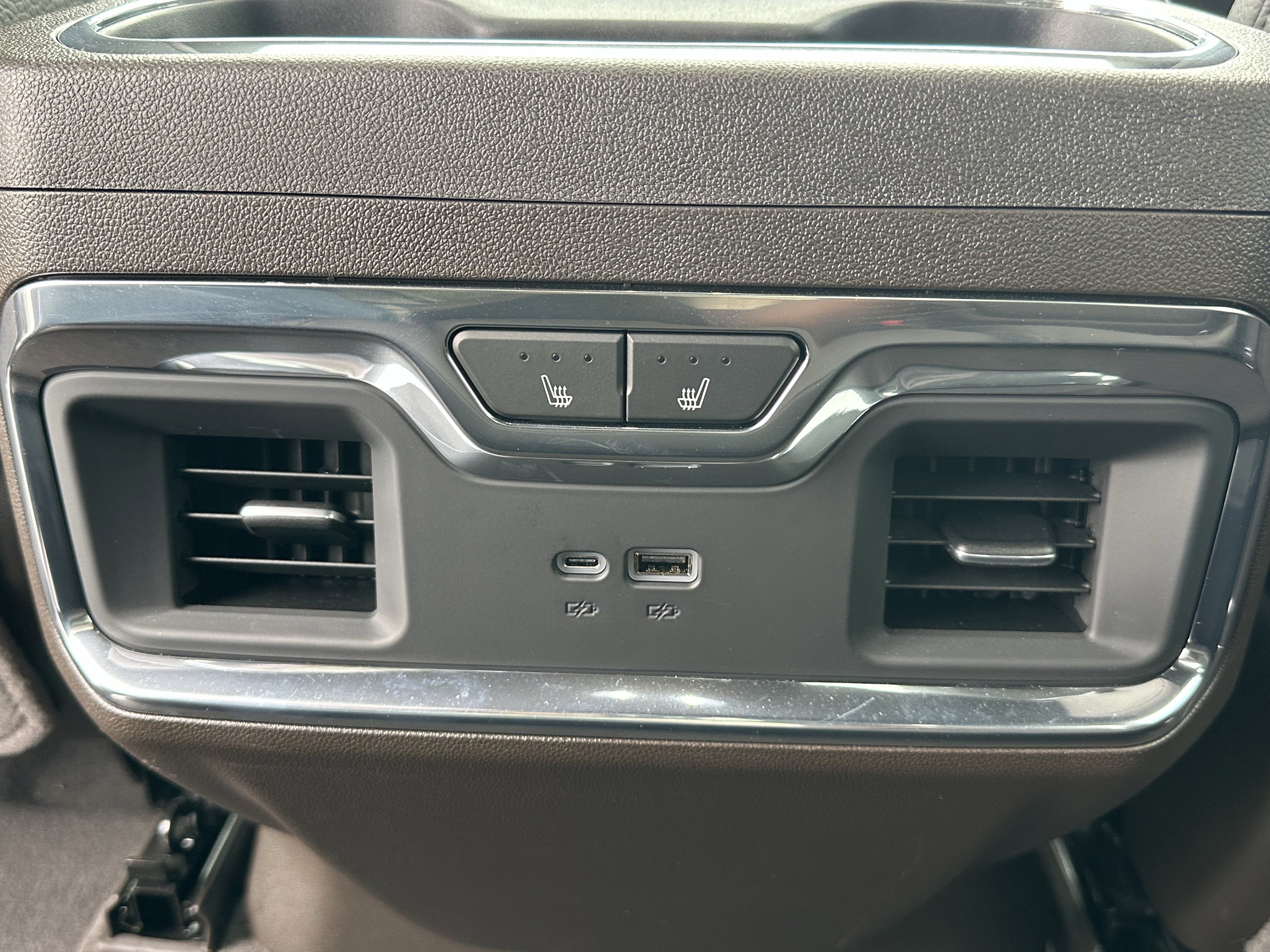 Used 2025 GMC Sierra 2500 Denali w/ Denali Reserve Package image 23