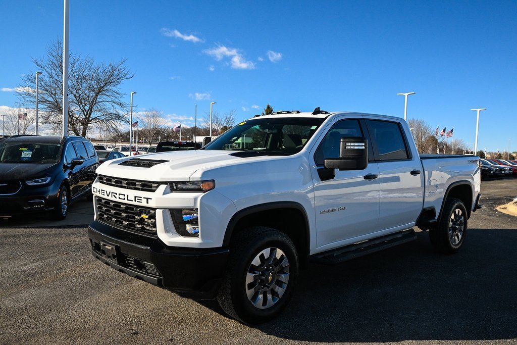 Used 2022 Chevrolet Silverado 2500 Custom w/ Custom Value Package image 9
